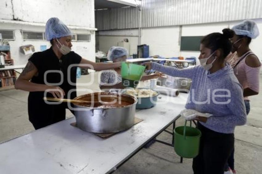 COMEDOR COMUNITARIO . BARRANCA HONDA