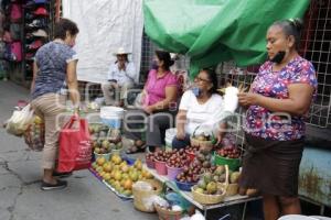 MERCADO ACATLÁN