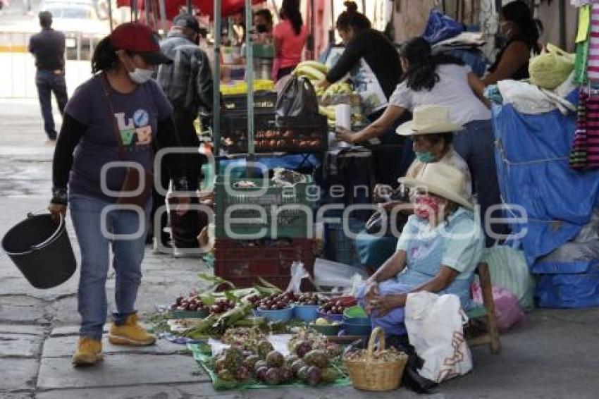 MERCADO ACATLÁN