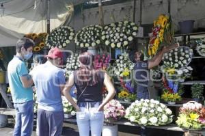 DÍA DE LAS MADRES . FLORES