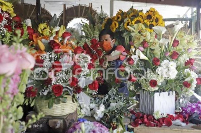 DÍA DE LAS MADRES . FLORES