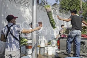 DÍA DE LAS MADRES . FLORES