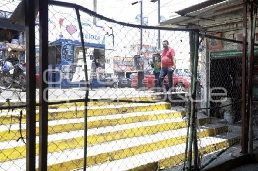 MERCADO ZAPATA . ZONA COMIDA