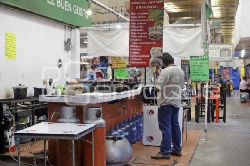 MERCADO ZAPATA . ZONA COMIDA