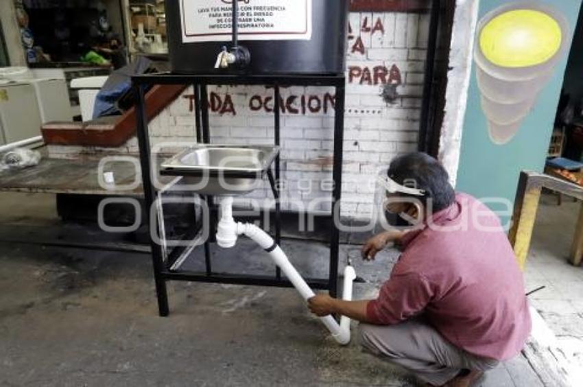 MERCADO ZAPATA . LAVAMANOS