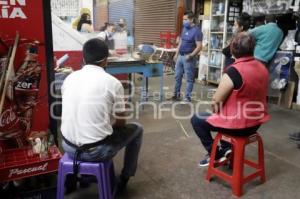 MERCADO ZAPATA . ZONA COMIDA