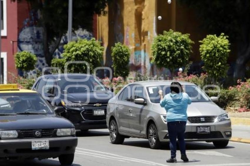 AMBULANTES EN VIALIDADES