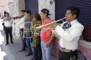 DÍA DE LAS MADRES . MARIACHIS