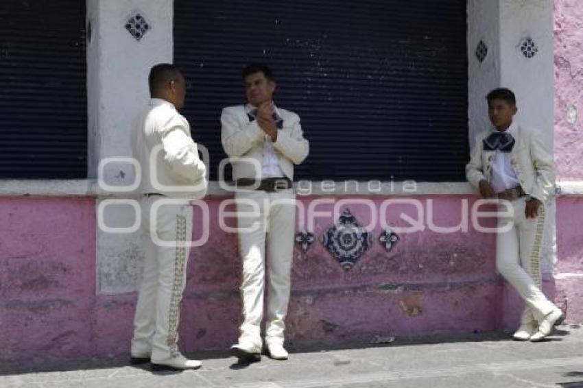 DÍA DE LAS MADRES . MARIACHIS