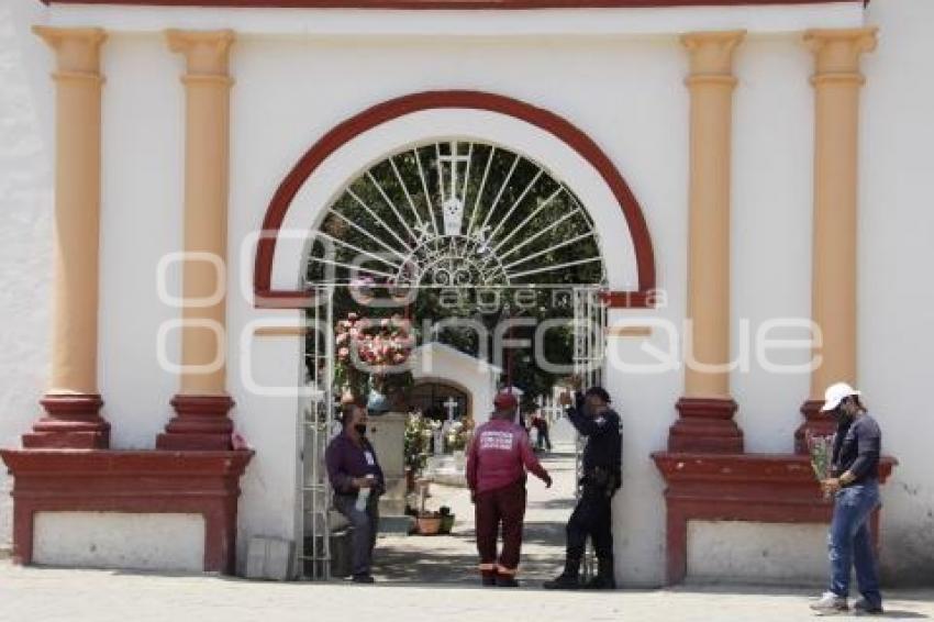 ACATLÁN . DÍA DE LA MADRE . PANTEÓN