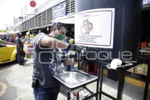 MERCADOS . INSTALACIÓN LAVAMANOS