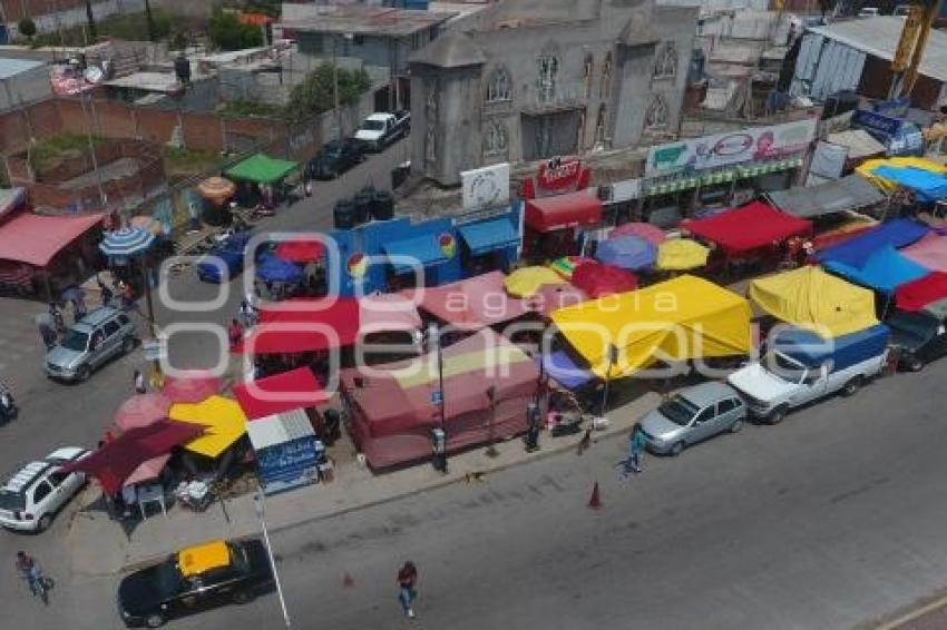 TIANGUIS LA CURVA