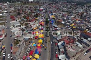 TIANGUIS LA CURVA