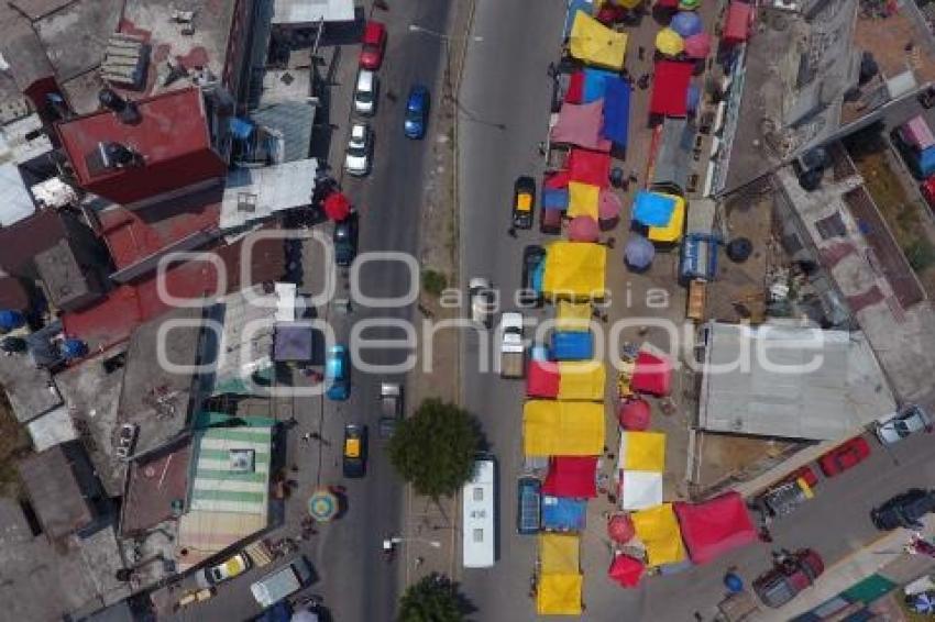 TIANGUIS LA CURVA