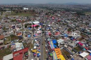 TIANGUIS LA CURVA