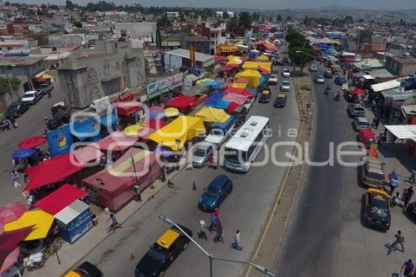 TIANGUIS LA CURVA