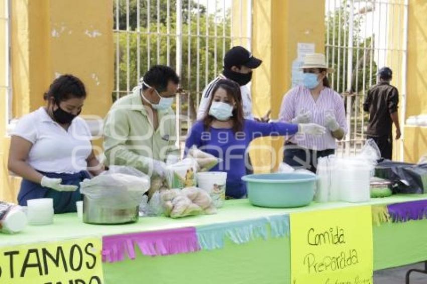 ACATLÁN . COMIDA GRATIS