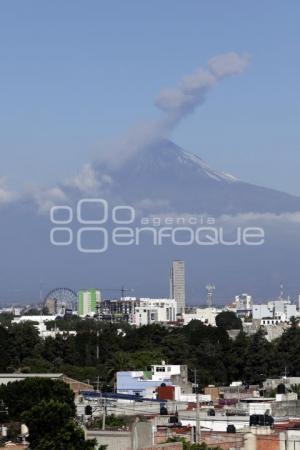 VOLCÁN POPOCATÉPETL . FUMAROLA