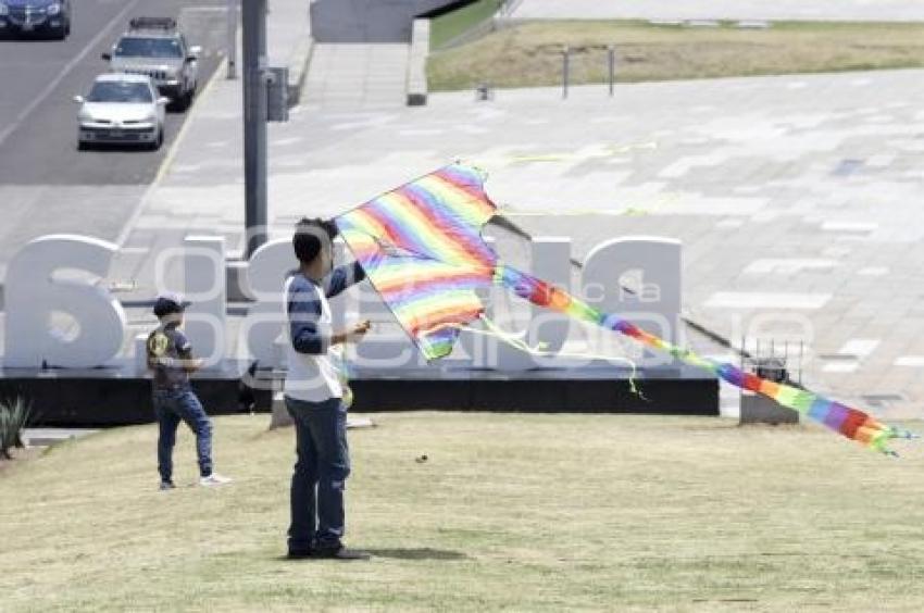 FAMILIAS EN LOS FUERTES