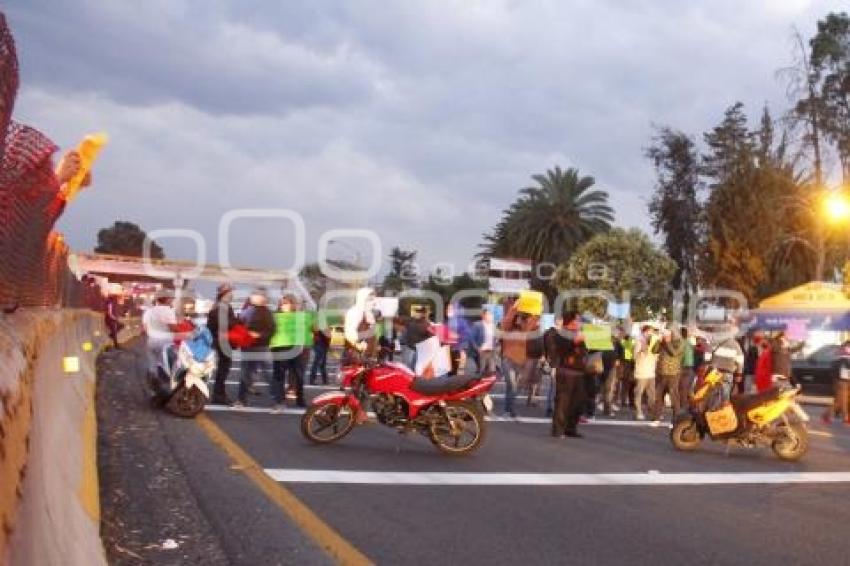 TEXMELUCAN . PROTESTA DE TIANGUISTAS