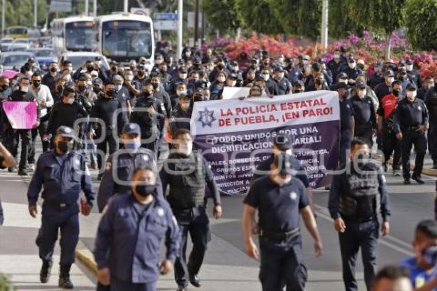 POLICÍA ESTATAL . MANIFESTACIÓN