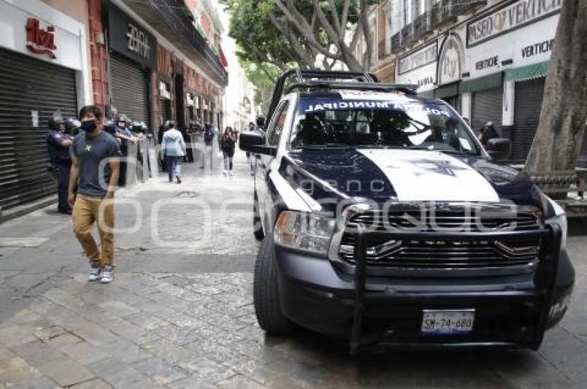 CENTRO HISTÓRICO . POLICÍA