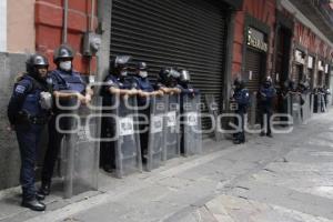 CENTRO HISTÓRICO . POLICÍA