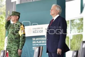 PRESIDENCIA . ANIVERSARIO PLAN DN-III-E