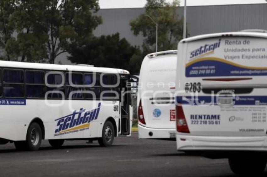 VOLKSWAGEN . TRANSPORTE DE PERSONAL