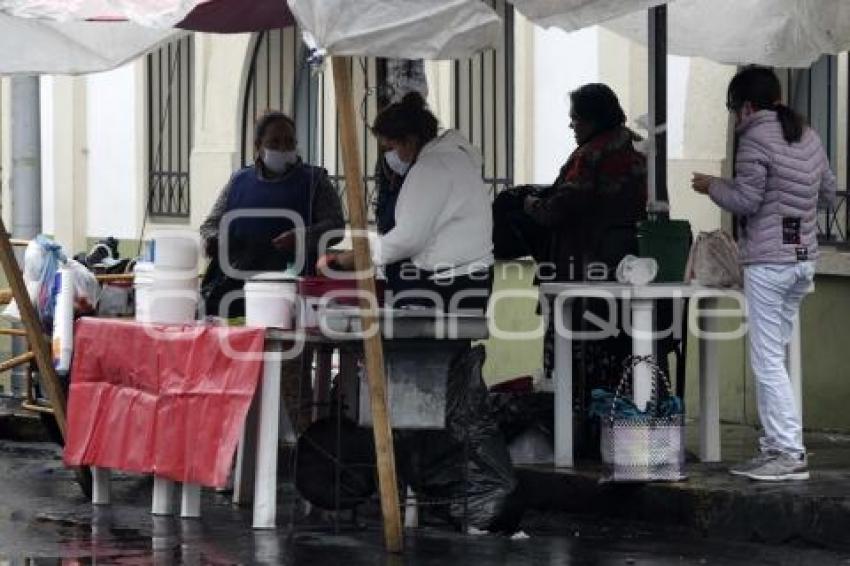 VENDEDORES DE COMIDA