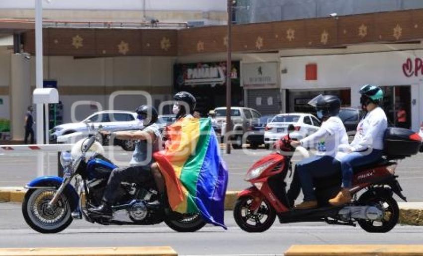 CARAVANA ORGULLO LGBTTTI