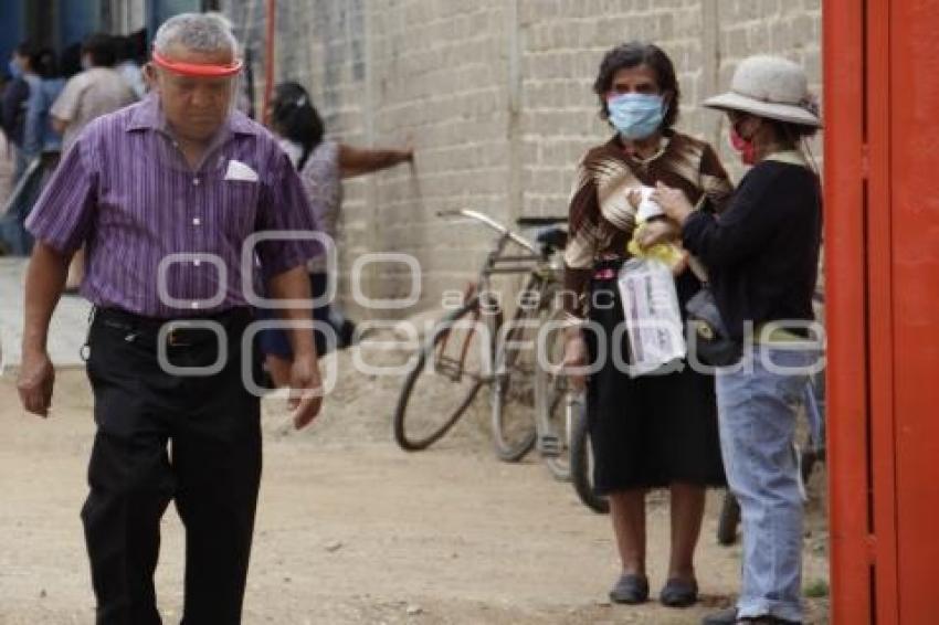 ACATLÁN . APOYOS ADULTOS MAYORES