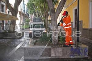 LIMPIEZA DE CALLEJÓN