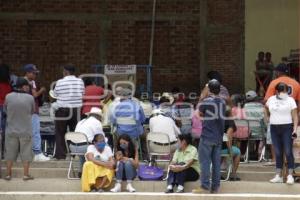 ACATLÁN . APOYOS ADULTOS MAYORES