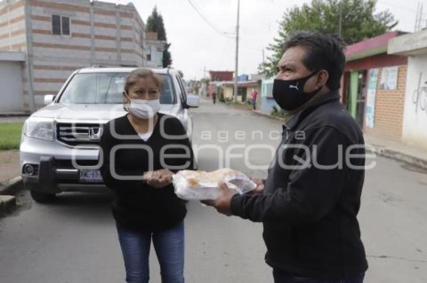 SAN PEDRO CHOLULA . ENTREGA DE POLLO