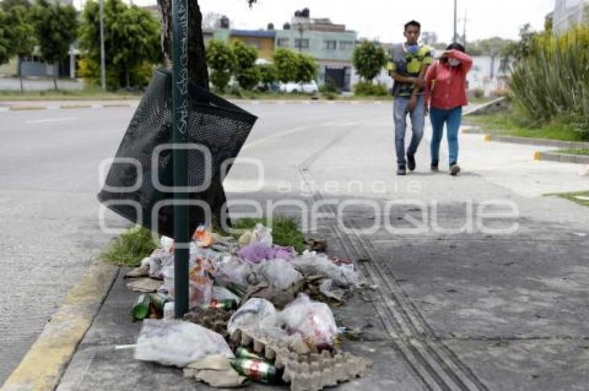 BOTES DE BASURA