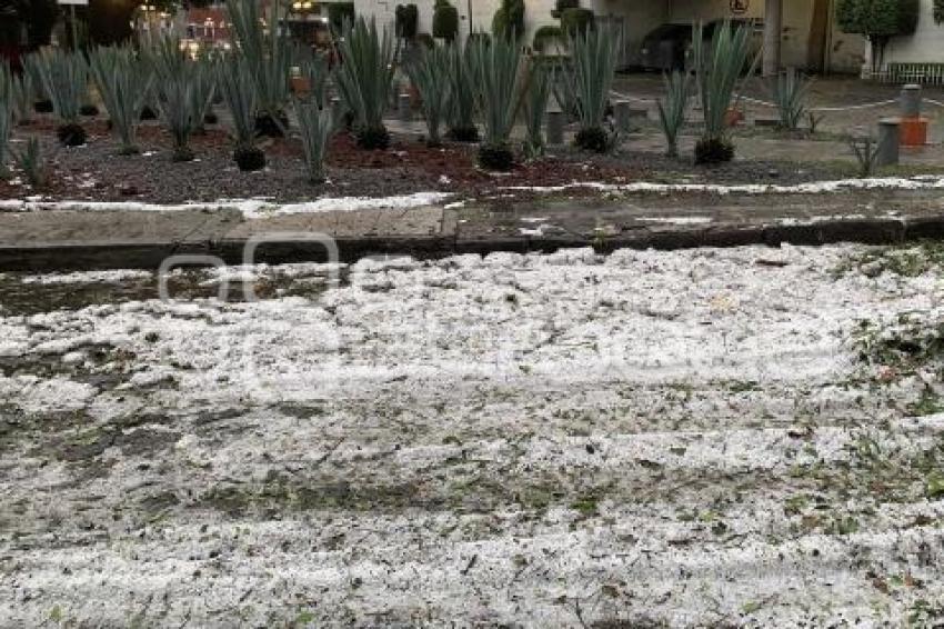 LLUVIA . GRANIZO