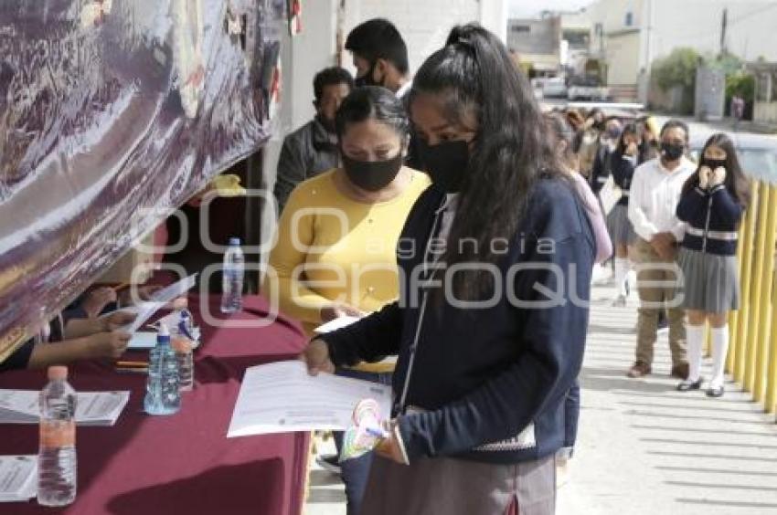 ENTREGA DE CERTIFICADOS . SECUNDARIA