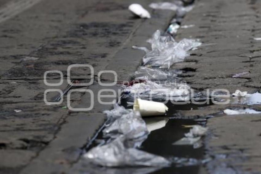 BASURA EN LA CALLE