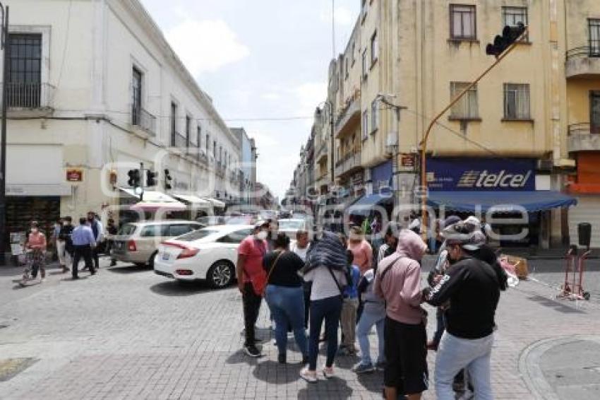 AMBULANTES . CIERRE DE CALLE