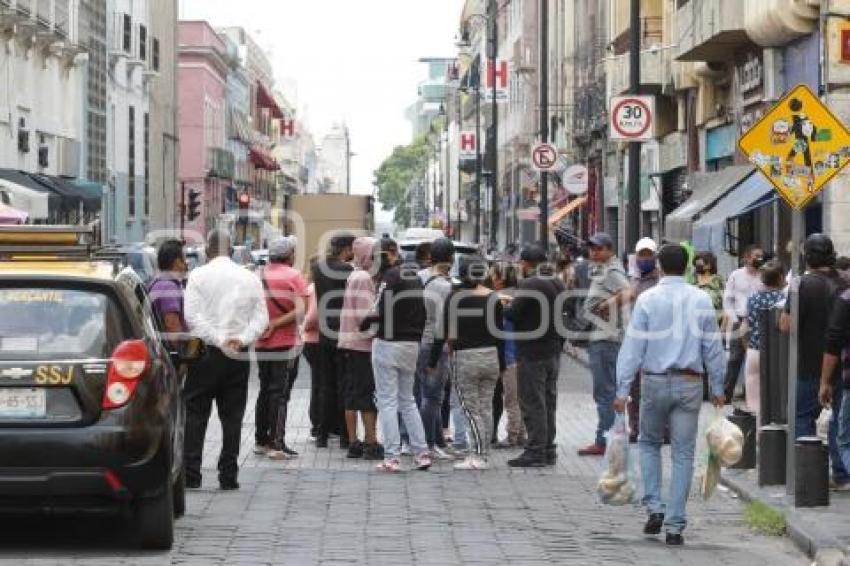 AMBULANTES . CIERRE DE CALLE