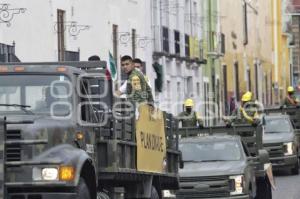 INDEPENDENCIA . DESFILE MILITAR