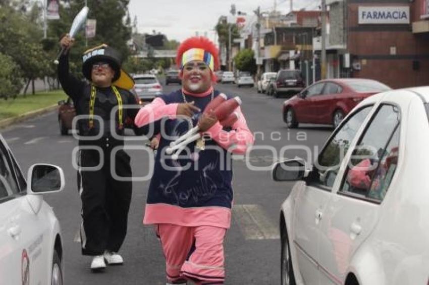 PAYASOS EN LAS CALLES