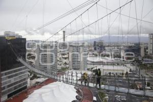 PUENTE DE CRISTAL