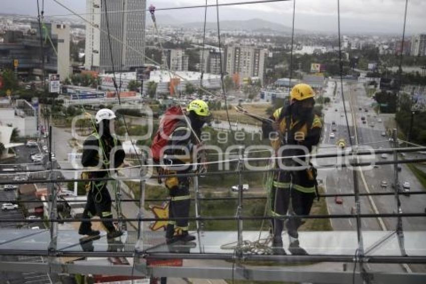 PUENTE DE CRISTAL