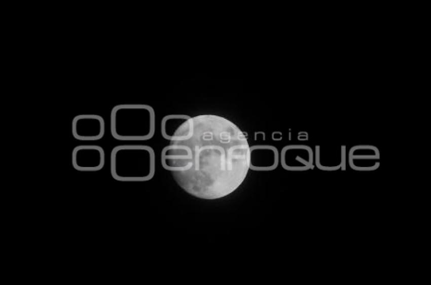 LUNA CRECIENTE