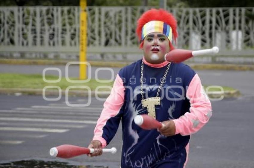 PAYASOS EN LAS CALLES