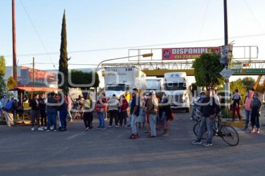 TEHUACÁN . MANIFESTACIÓN COAPAN