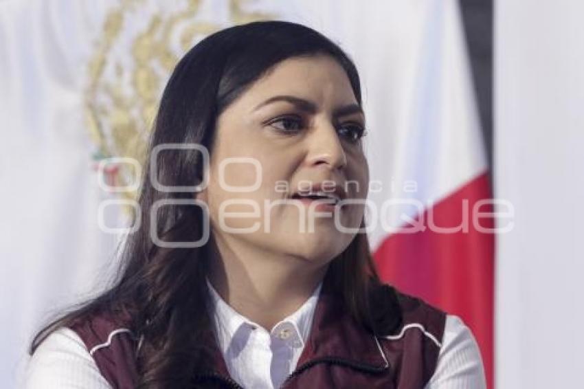 CLAUDIA RIVERA