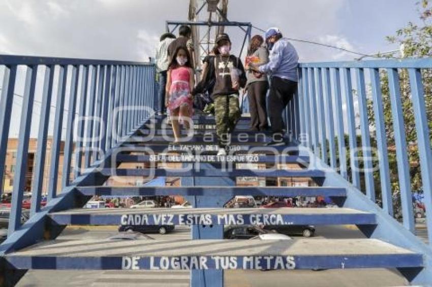 PUENTE PEATONAL LA MARGARITA